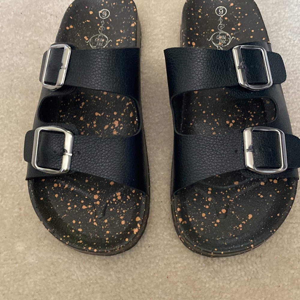 NWOT Sole Mates Black Double Buckle Slides